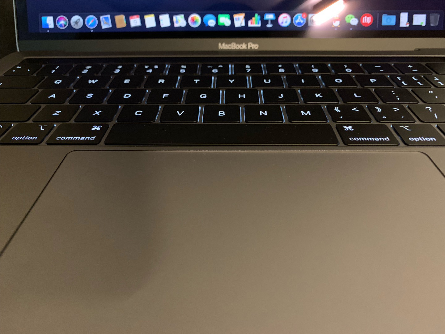 苹果 macOS 14.4.1 正式发布：修复无法使用外接显示器 USB 集线器问题
