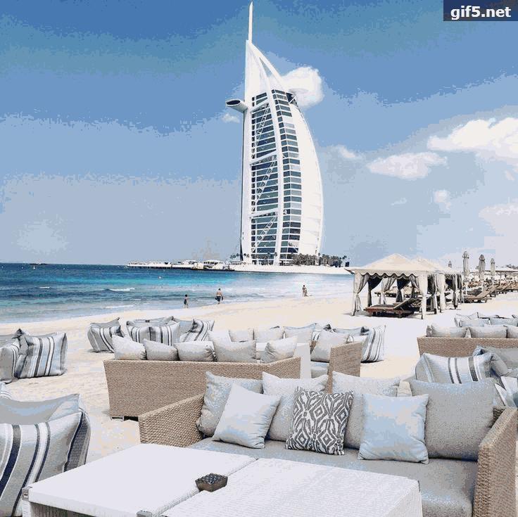 迪拜八星级酒店一晚上多少钱 (迪拜八星级酒店 探秘迪拜的奢华八星级酒店)