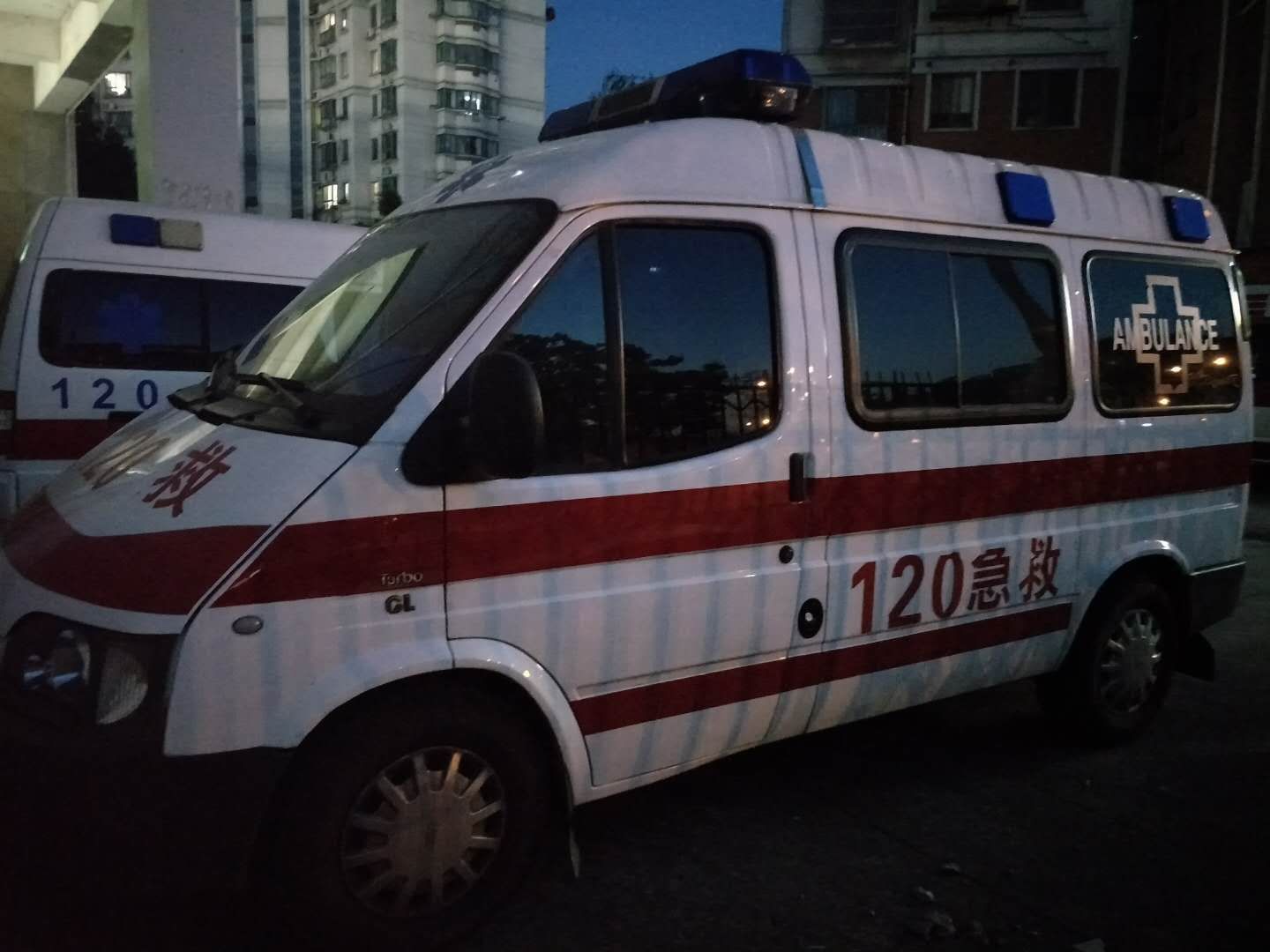 北京救护车出租转运病人 (北京救护车出租 从健康出发 北京急救车租赁)